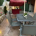 за гости тони и крис 3*