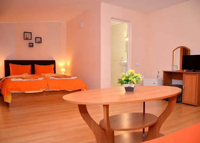 за гости тони и крис Penzion