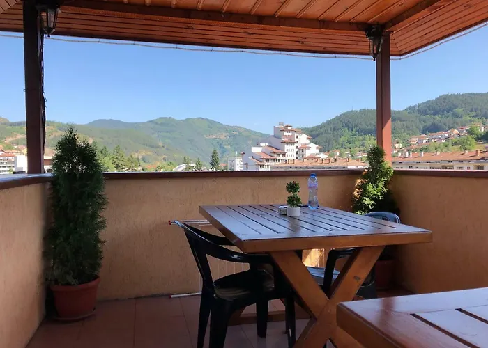 за гости тони и крис Penzion 3*